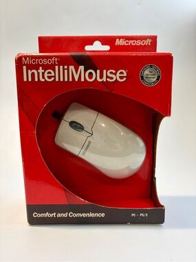 Microsoft White Wired IntelliMouse in Retail Box
